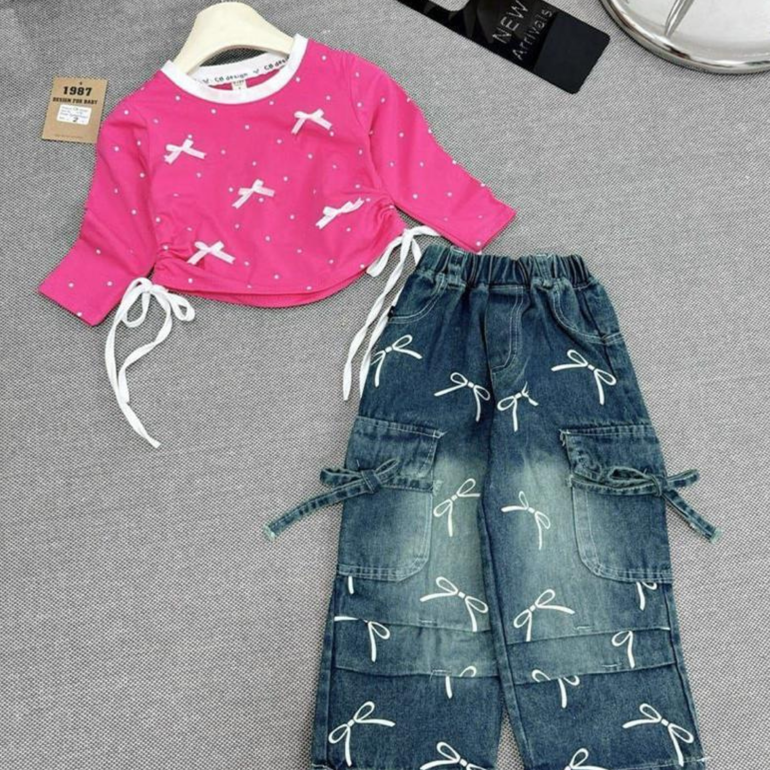 Girl 2pcs set Pink long-sleeve top with ribbon/denim