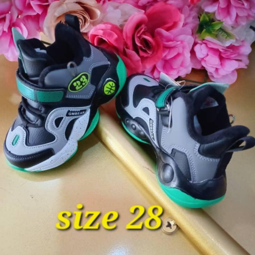 High Quality Kids Sneakers (Boxed)